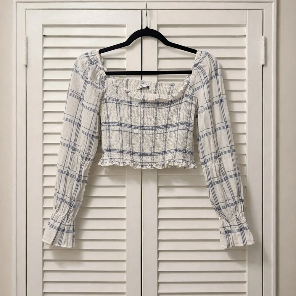 ZARA 💙 Plaid Smocked Long Sleeve Top